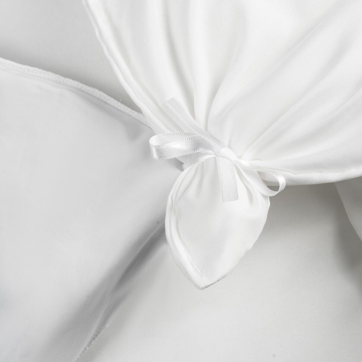 Capa de Edredom Branco