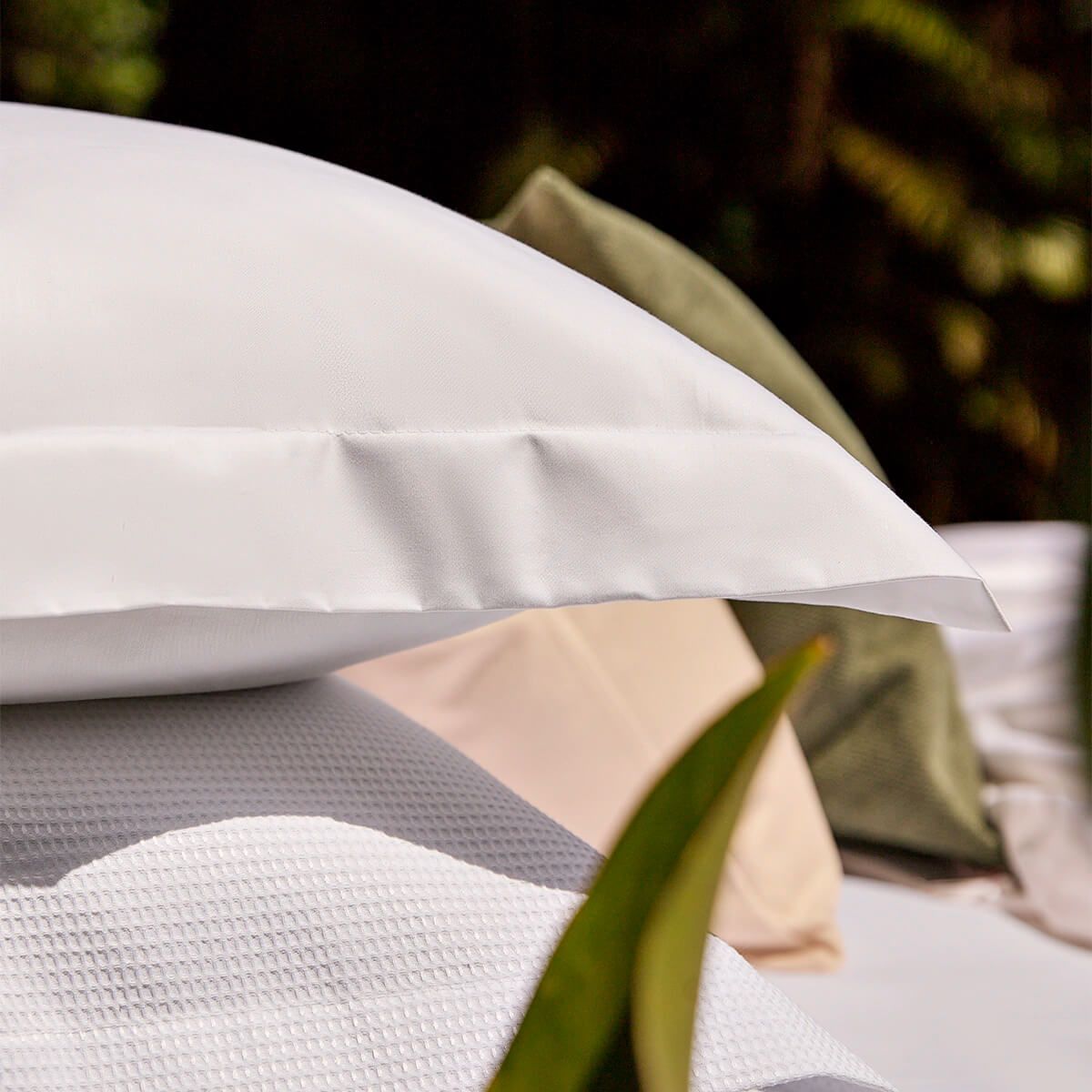 Fronha Com Aba para Hotel 50x70cm Serenity Percal 400 Fios 100% Algodão