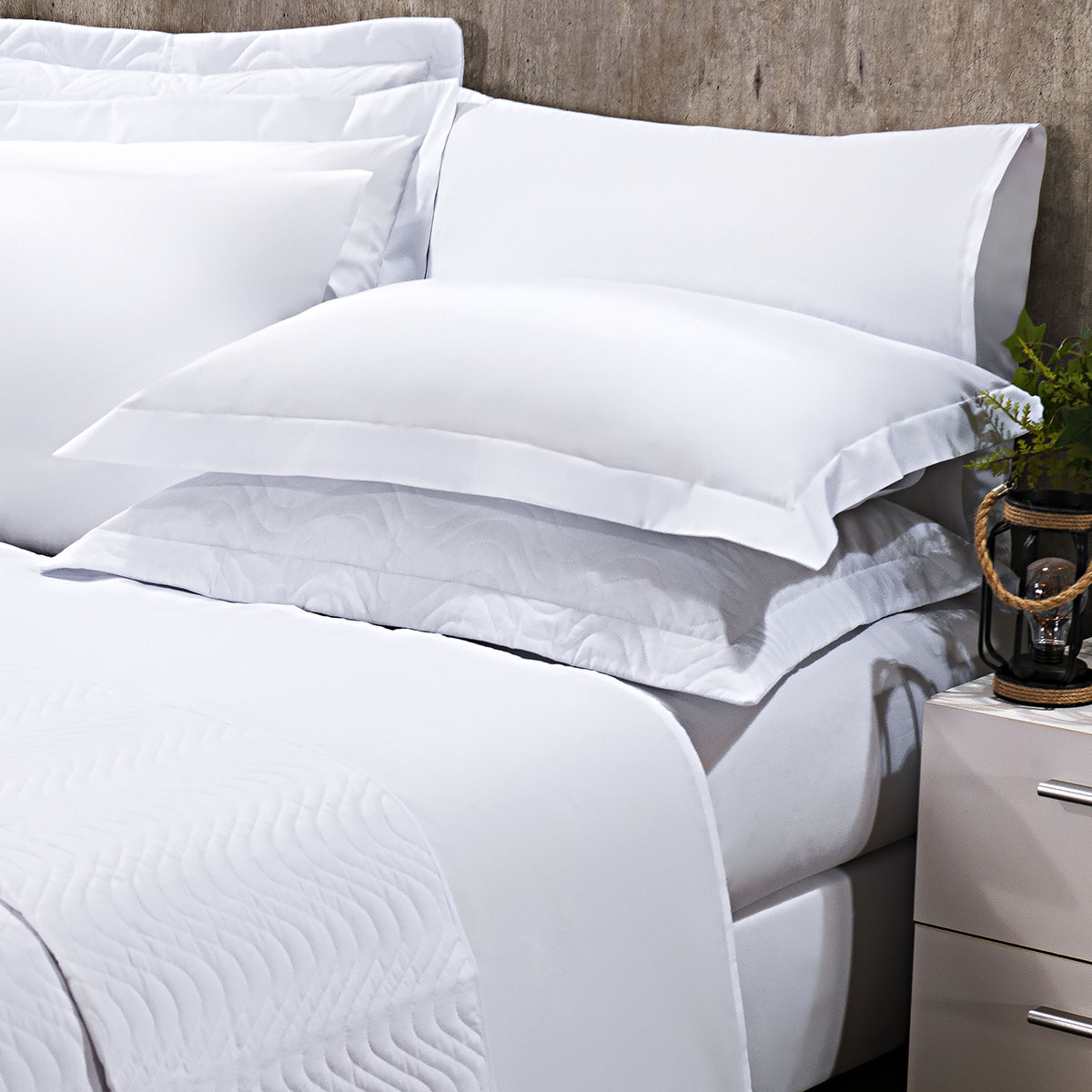 Fronha com 3 Abas 180 fios misto - Confort Conamore Hotelaria