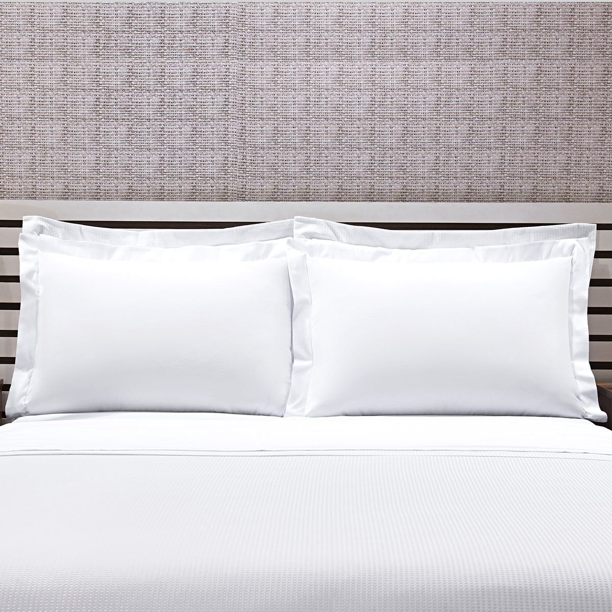 Fronha com 3 abas para hotel e pousada 200 fios misto branca - Classic Conamore